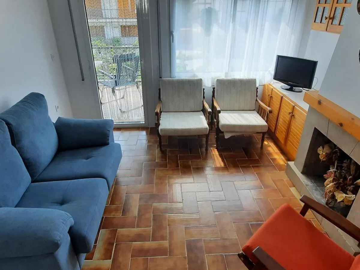 Apartamento Espacioso En Llanca Cerca De La Playa Con Terraza Y Acepta Mascotas - Es-170-39 Διαμέρισμα