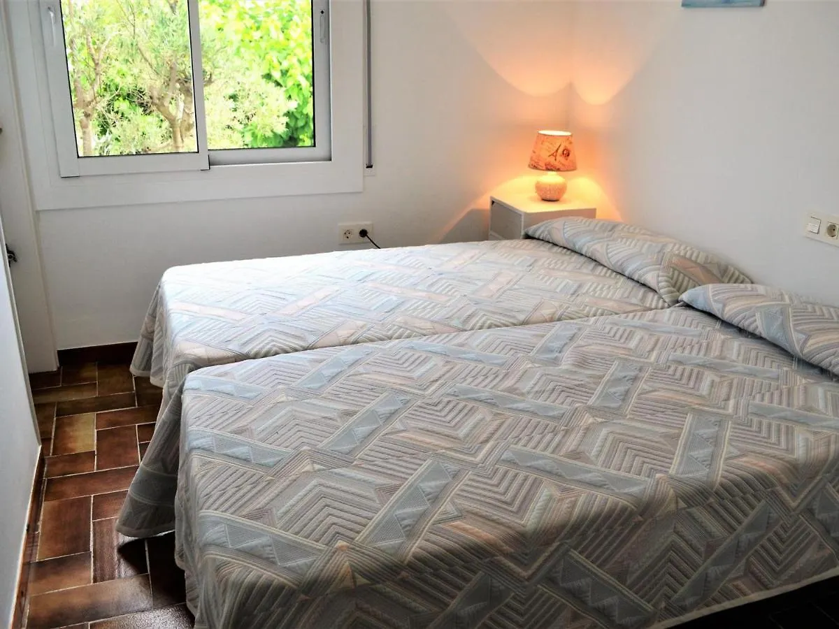 Διαμέρισμα Apartamento Espacioso En Llanca Cerca De La Playa Con Terraza Y Acepta Mascotas - Es-170-39