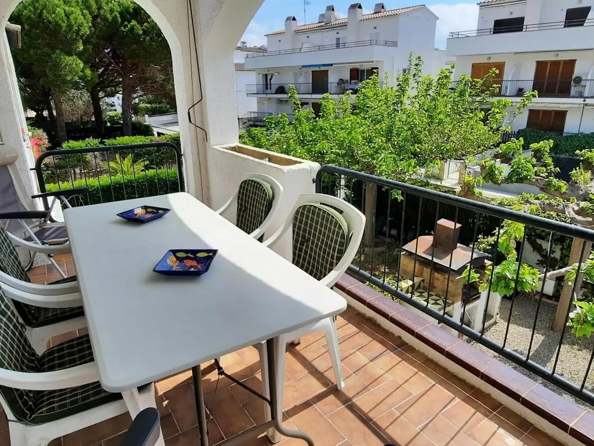 Apartamento Espacioso En Llanca Cerca De La Playa Con Terraza Y Acepta Mascotas - Es-170-39 Διαμέρισμα